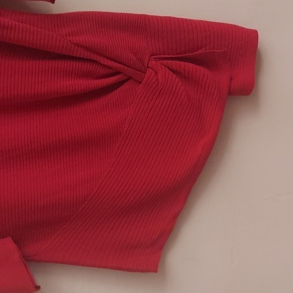 VINCE CAMUTO Twist Dolman Sleeve Ribbed Asymmetrical Top - Picture 6 of 9